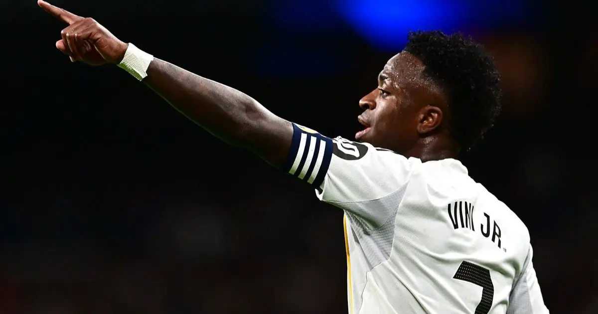 فينيسيوس يحذف صورته بقميص ريال مدريد بعد صيحات استهجان في برنابيو