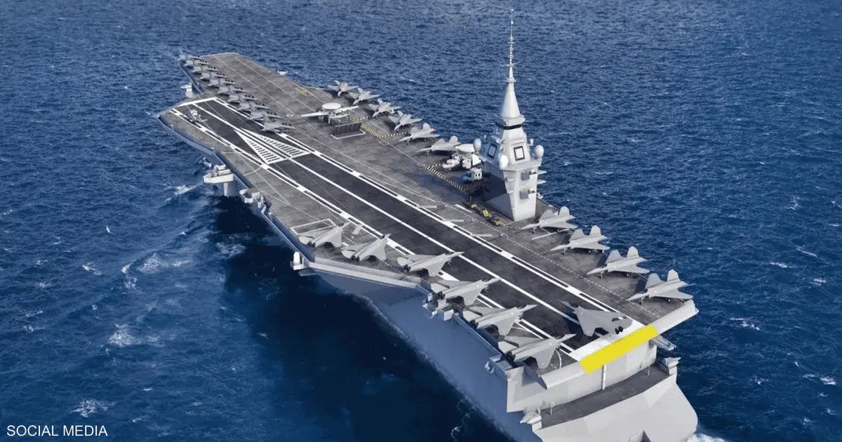 ماكرون يعلن تصنيع حاملة طائرات رهيبة لمواجهة "المفترسين"