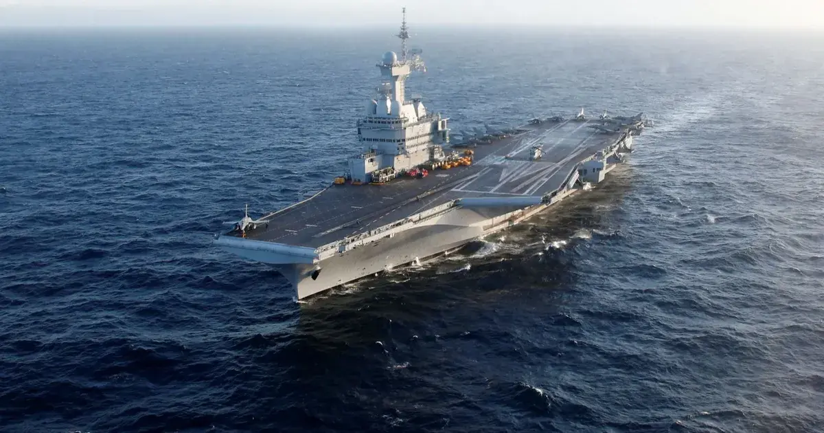 فرنسا تخطط لبناء حاملة طائرات "أكبر وأحدث" من "شارل ديجول"