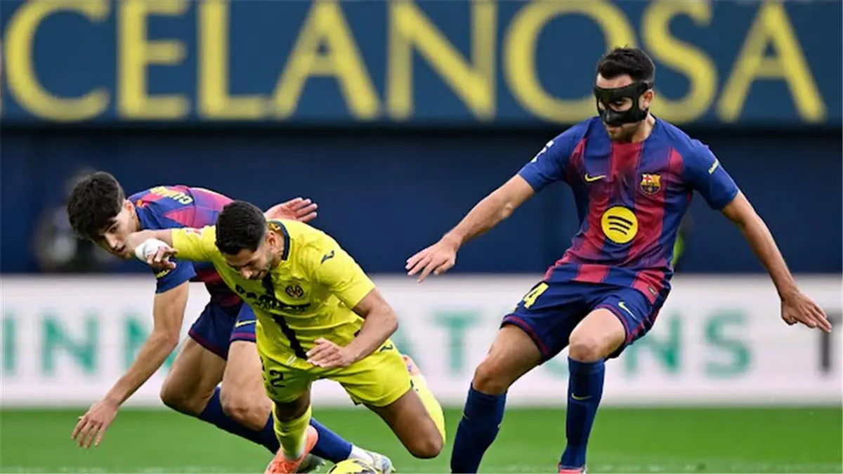 حالة طرد في مباراة برشلونة وفياريال بالدوري الإسباني