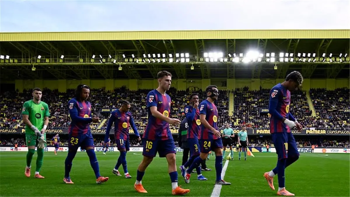 قد يغيب عن السوبر.. برشلونة يتلقى ضربة جديدة في مباراة فياريال