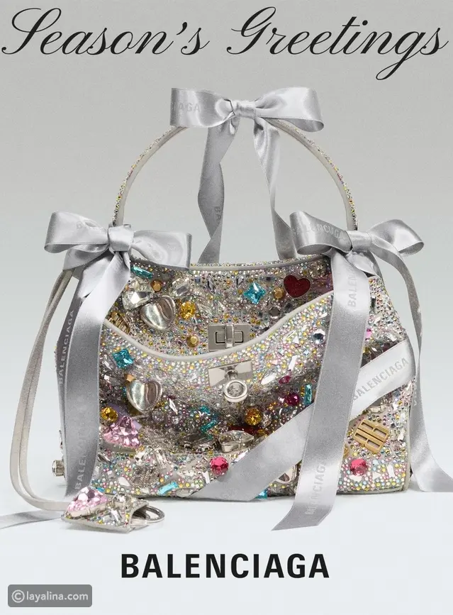 مجموعة Balenciaga لهدايا العطلات 2025: حين تتحول متعة العطاء إلى تجربة حسية كاملة