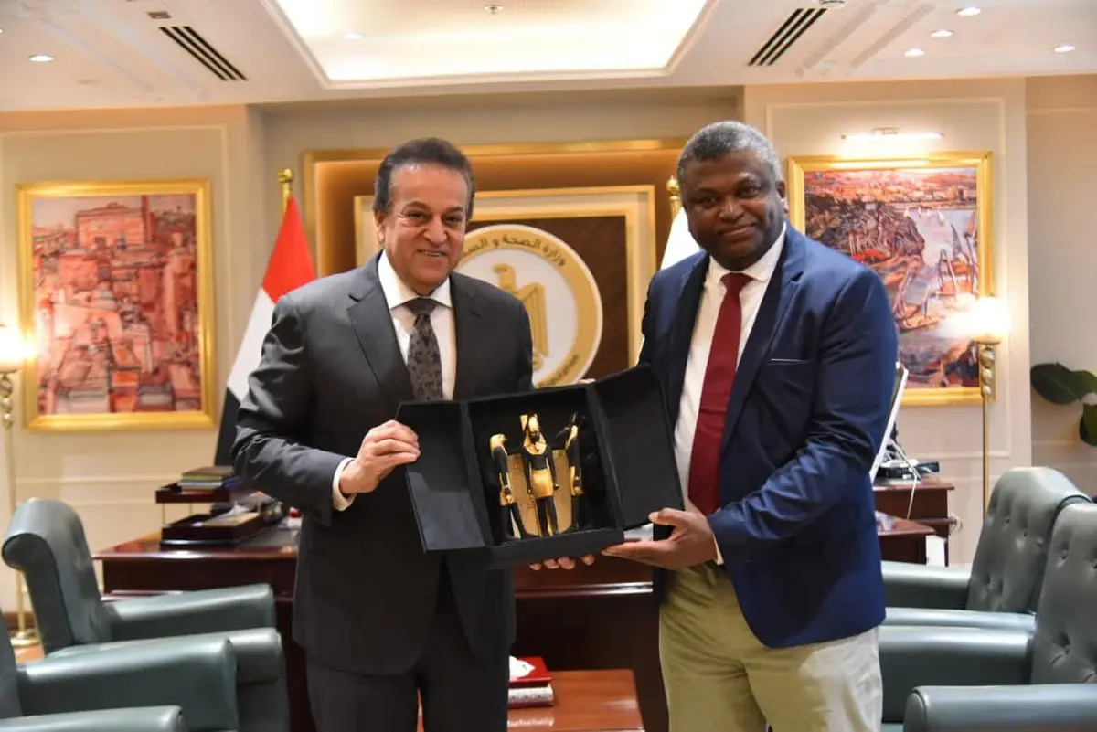 وزير الصحة يبحث مع نظيره الجامبي سبل التعاون في القطاع الصحي