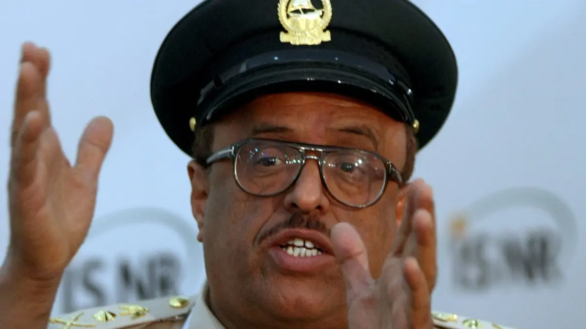 ضاحي خلفان يكشف عن أسباب فشل الوحدة العربية ونجاحها في الغرب