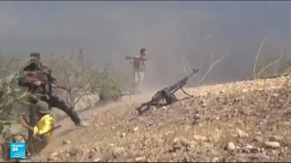 ما سبب الخلافات بين فصائل الحشد الشعبي حول تسليم السلاح من عدمه؟