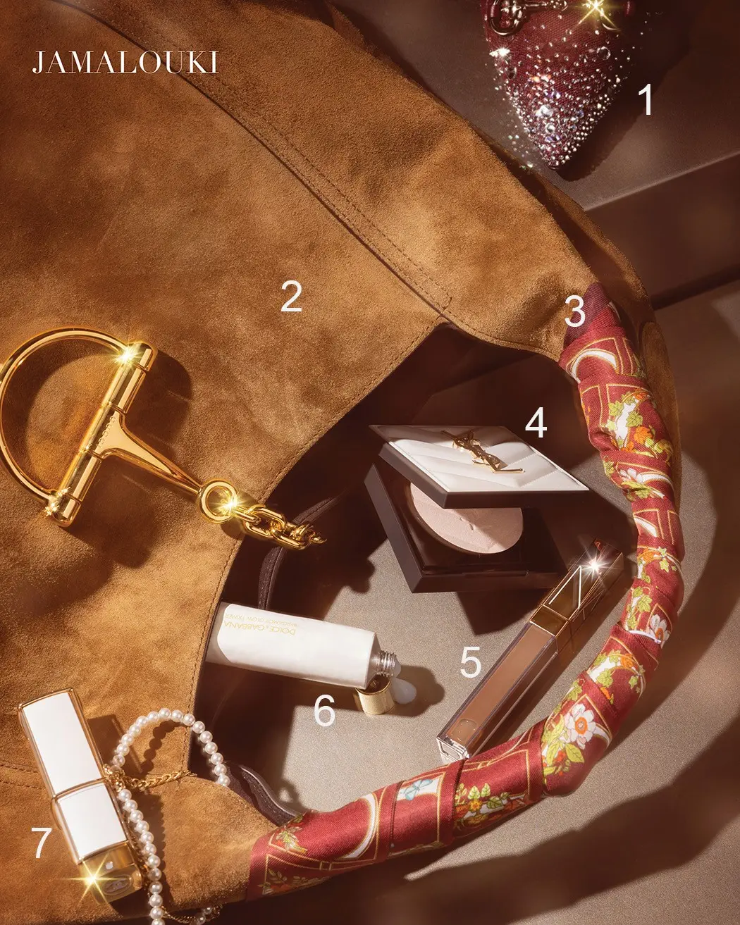 إكتشفي المستحضرات والأكسسوارات التي سترافقكِ في أعياد نهاية العام!