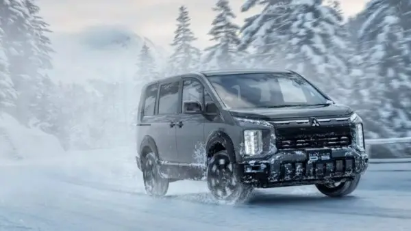 ميتسوبيشي تقدم ديليكا D:5 موديل 2026.. ميني فان للطرق الوعرة
