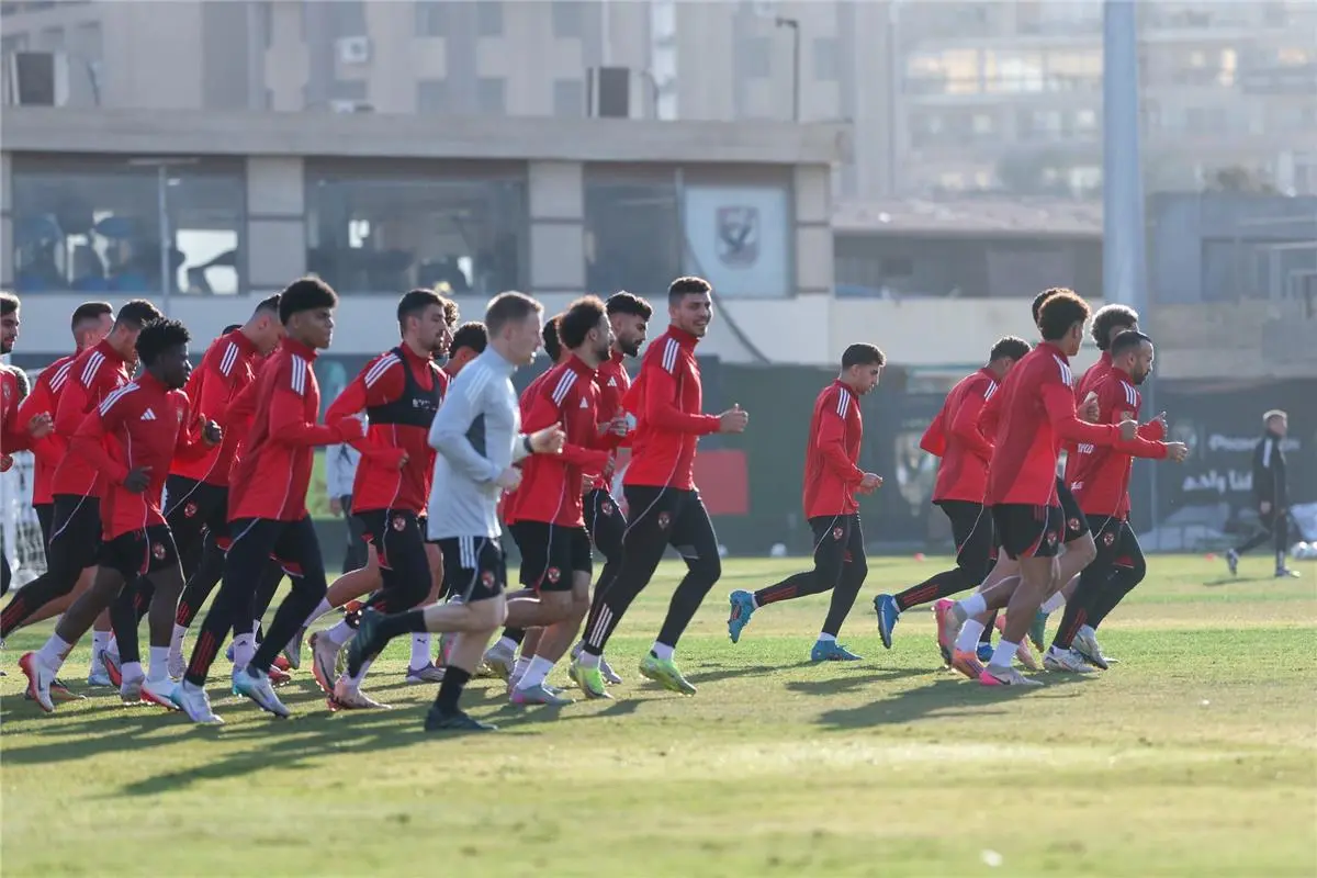 الأهلي يوضح تطورات ثلاثي الفريق المصاب قبل مواجهة غزل المحلة