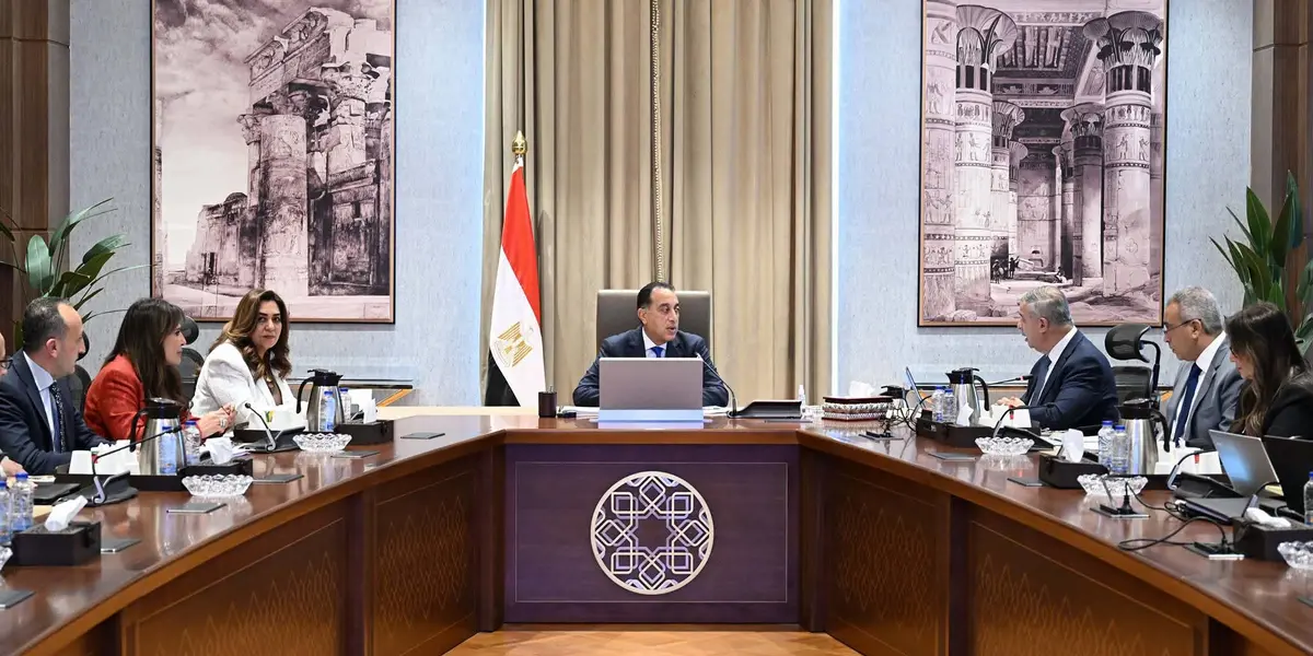 رئيس الوزراء يتابع تنفيذ المشروعات التنموية والاستثمارية بمحافظة الإسكندرية - أموال الغد