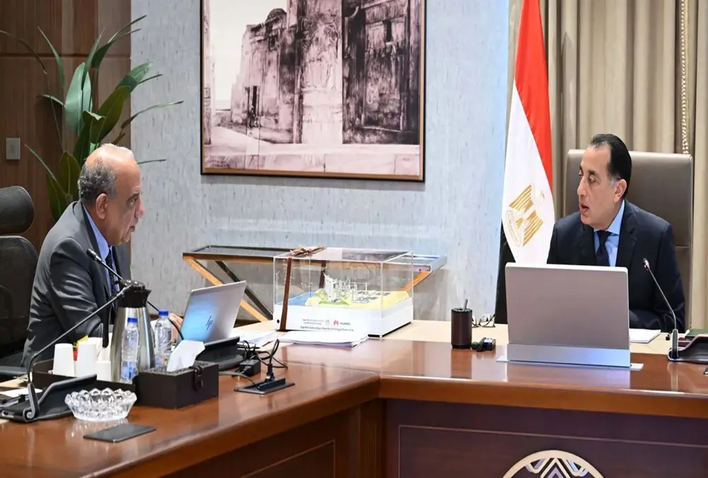 الربط الكهربائي المصري السعودي يقترب من التشغيل