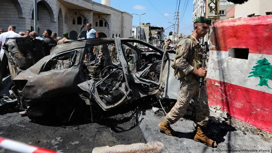 قبل الحسم.. غارة إسرائيلية تشعل التوتر في الجنوب اللبناني – DW – 2025/12/22