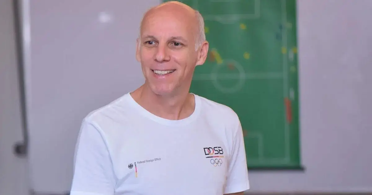 مدرب زيمبابوي السابق: محمد صلاح متحفز بسبب ليفربول.. والمفاجآت واردة في أمم إفريقيا