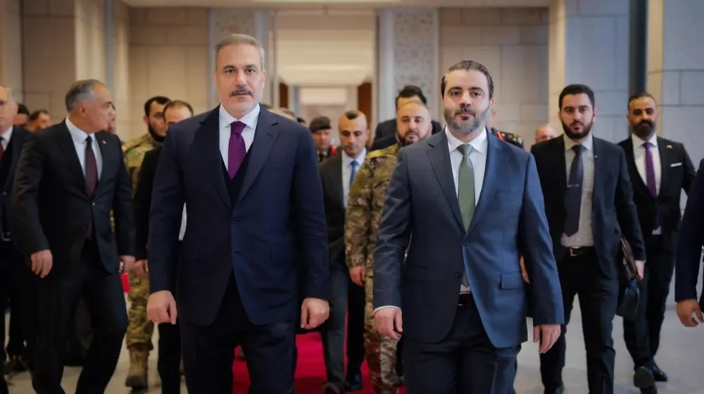 الشيباني: تأخر اندماج قسد يعرقل إعمار شرق سوريا… وفيدان يؤكد غياب نيتها للتقدم