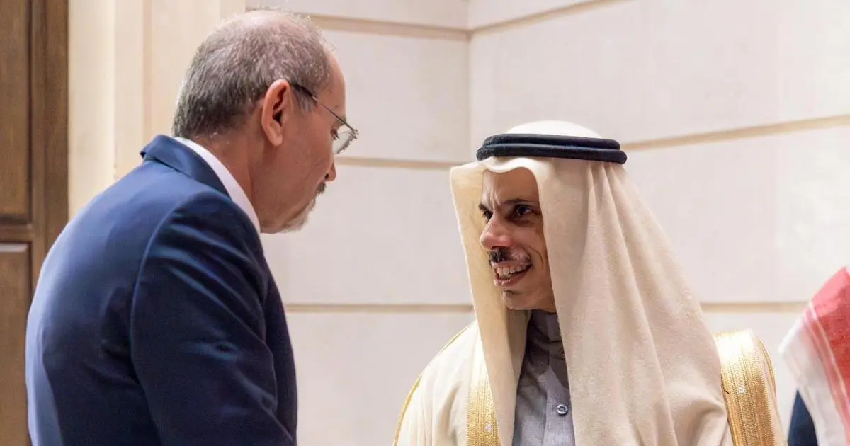 بن فرحان والصفدي يبحثان في الرياض التطورات الإقليمية