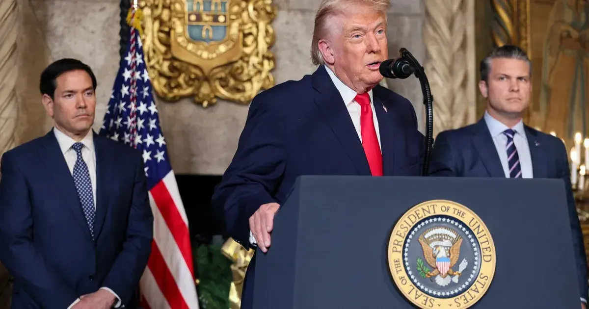 ترمب يوافق على خطة لبناء سفينتين حربيتين جديدتين: " الأكبر في تاريخنا"