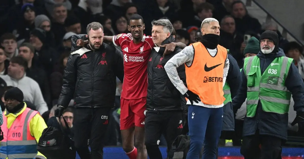 ألكسندر إيزاك يخضع لجراحة في الكاحل ويربك ليفربول بغياب طويل