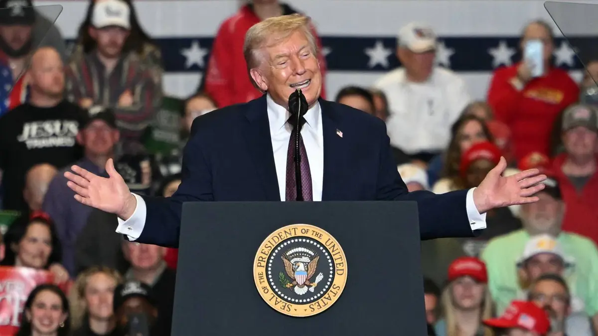 ترمب يطيح بعشرات السفراء من عهد بايدن.. ورابطة السلك الخارجي تحذر من تقويض مصداقية واشنطن