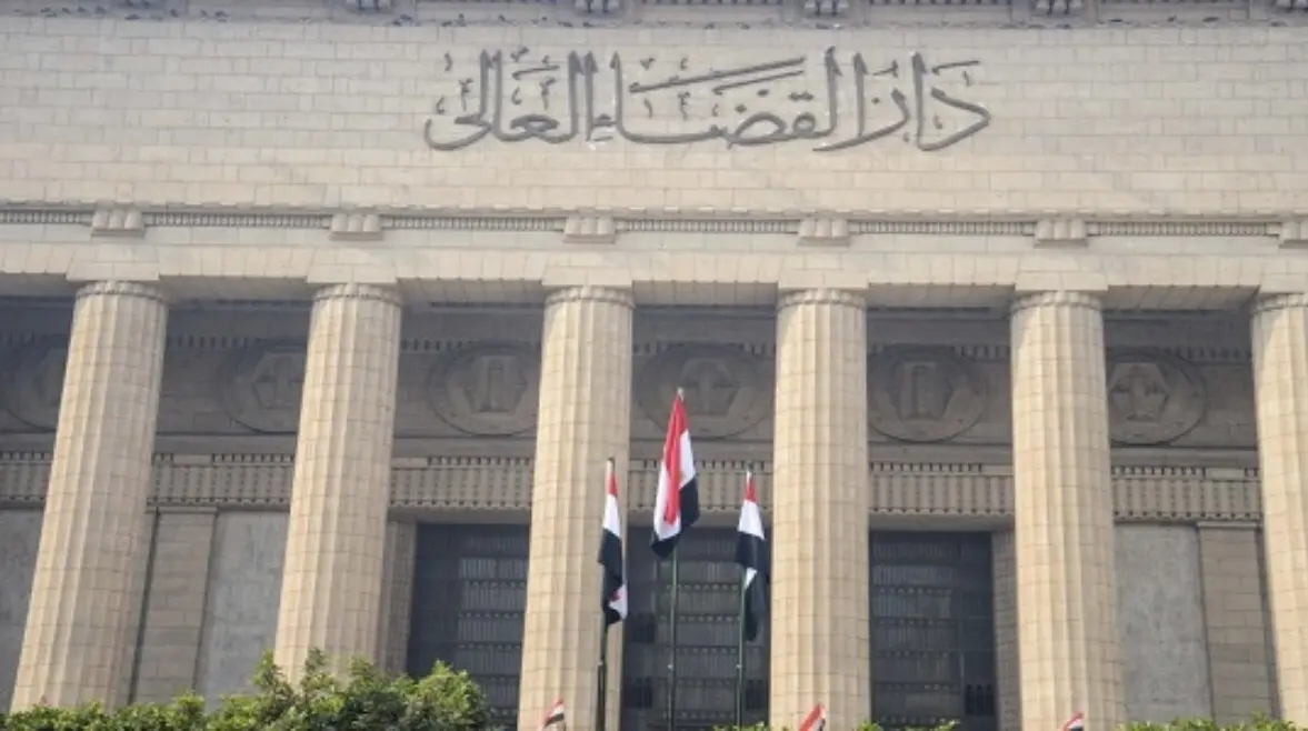 مصر.. إحالة مسؤولين كبار إلى المحاكمة العاجلة