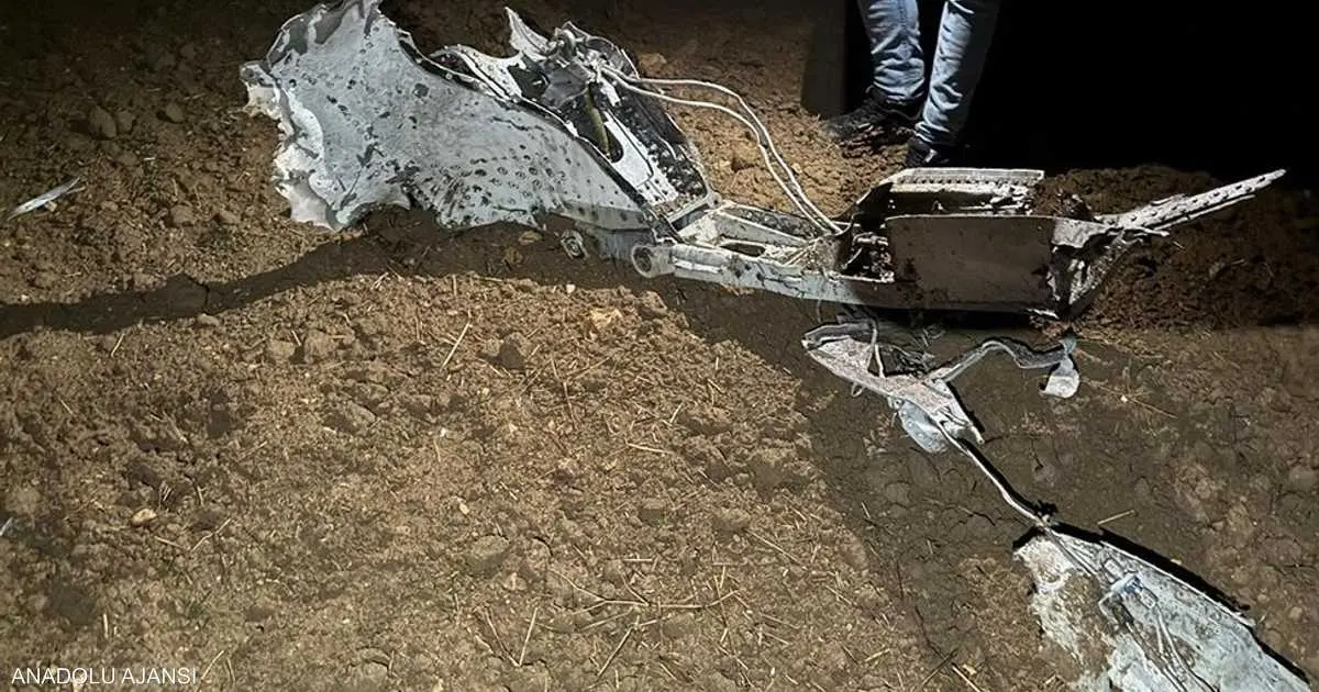 كرة لهب وحطام.. لقطات لسقوط طائرة رئيس أركان حكومة الدبيبة