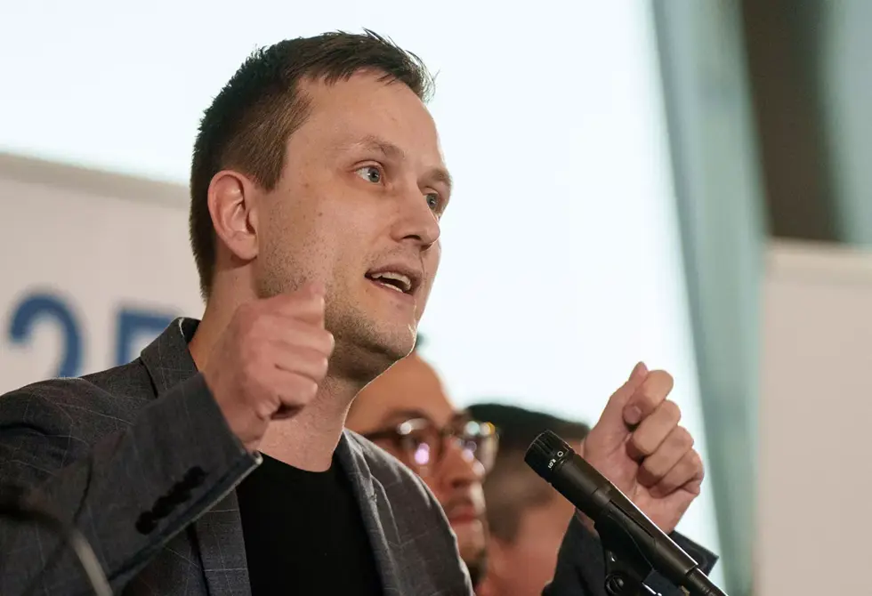 رئيس وزراء غرينلاند: تصريحات ترامب حول الجزيرة "تبعث على الحزن"