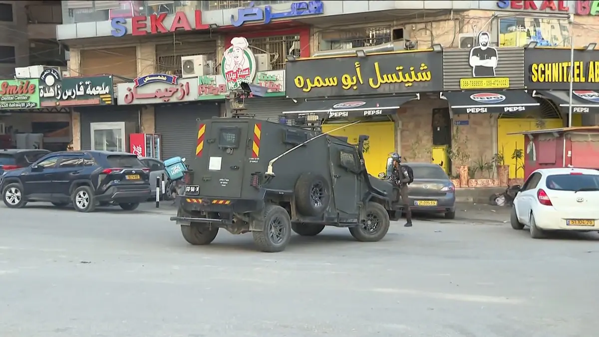 قوات إسرائيلية تقتحم بلدة كفر عقب ومخيم قلنديا