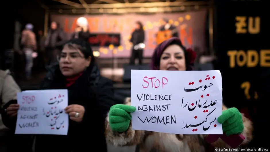 ألمانيا ـ تصاعد العنف الأسري ضد النساء والملاجئ الآمنة مكتظة – DW – 2025/12/23