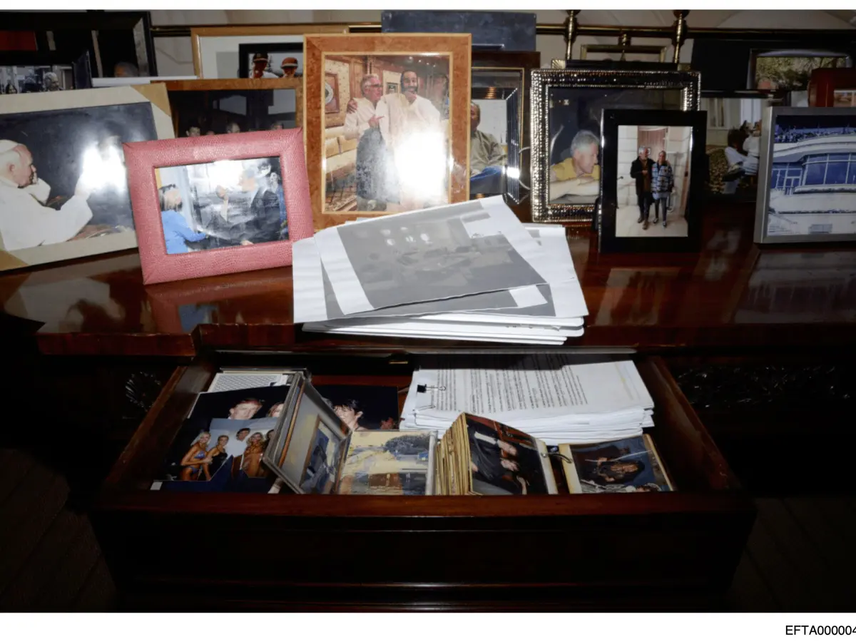 وثائق إبستين.. إفراج انتقائي يغضب الضحايا والمعارضة وترامب يعلق