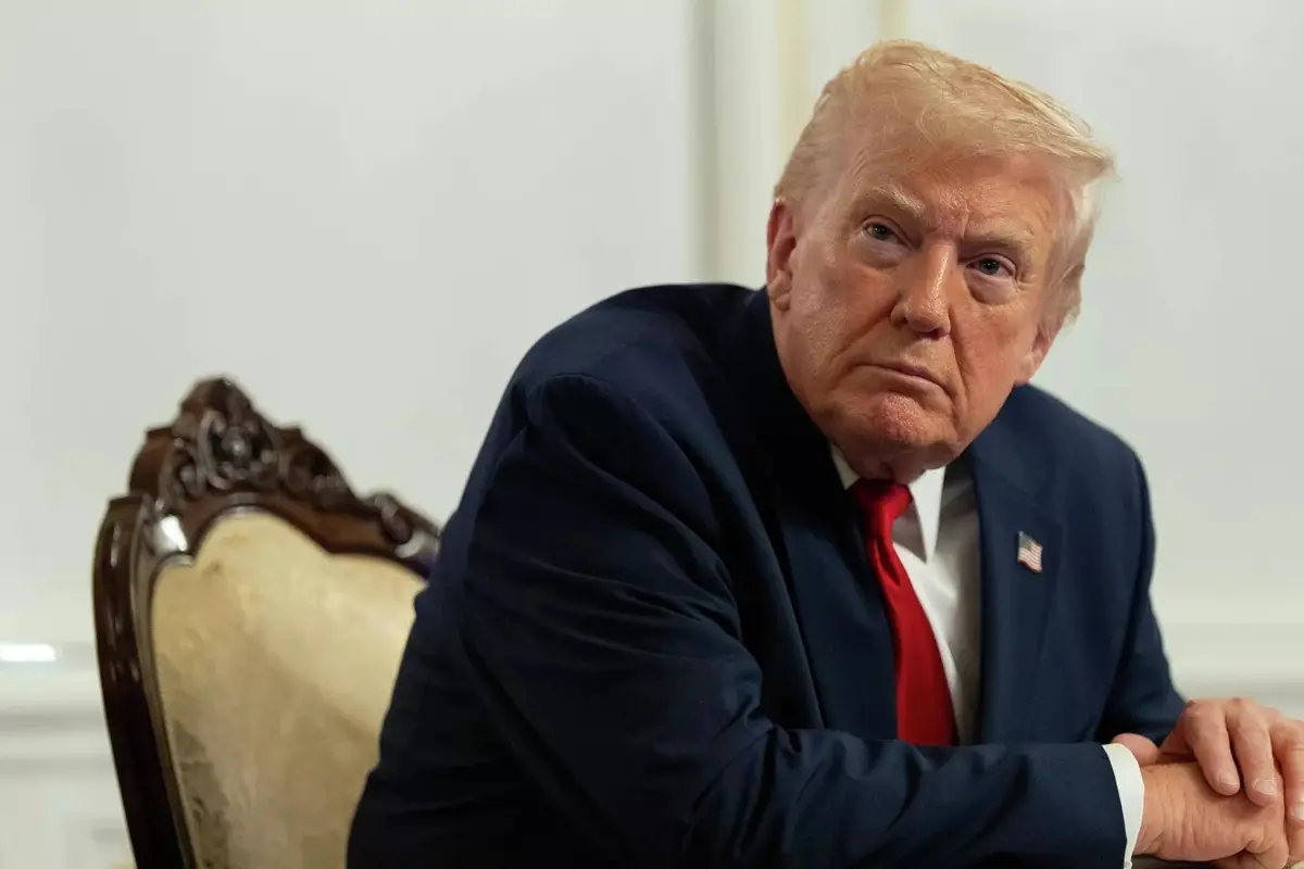 ترامب يهدي رئيس كازاخستان مفتاحا رمزيا للبيت الأبيض وقبعة بيسبول