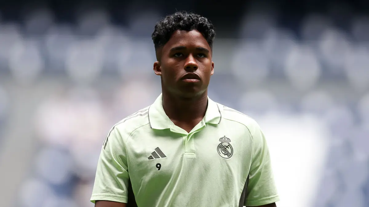 رسميًا.. ليون يضم إندريك من ريال مدريد