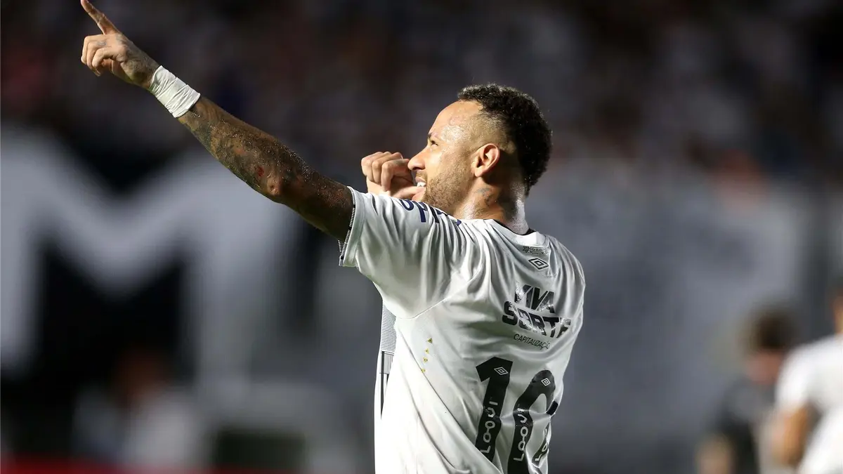 جراحة ناجحة.. ومستقبل غامض: نيمار تحت منظار أنشيلوتي