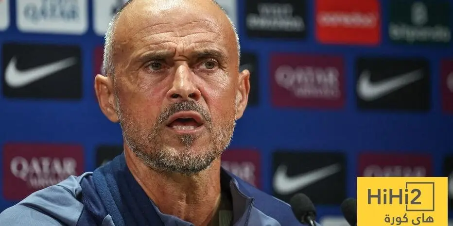 باريس سان جيرمان يستهدف مدافعا محوريا و ظهيرا ايمنا