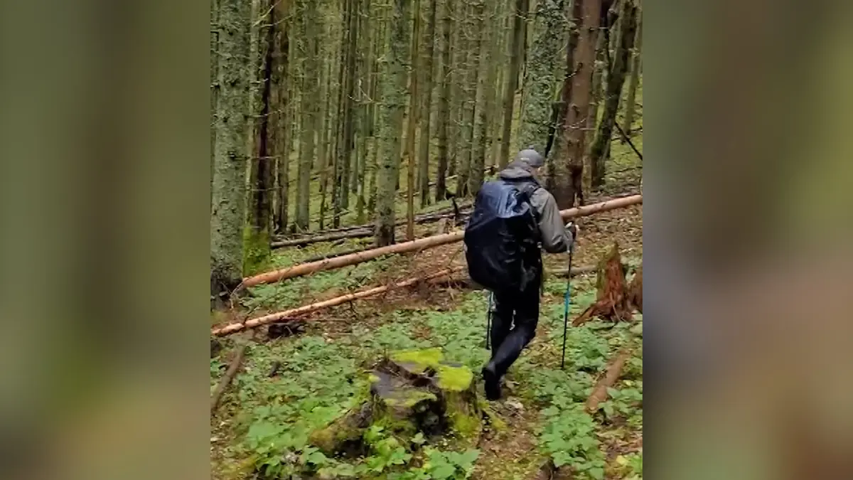 أوكرانيون يخاطرون بحياتهم للفرار من القتال في الخطوط الأمامية للحرب