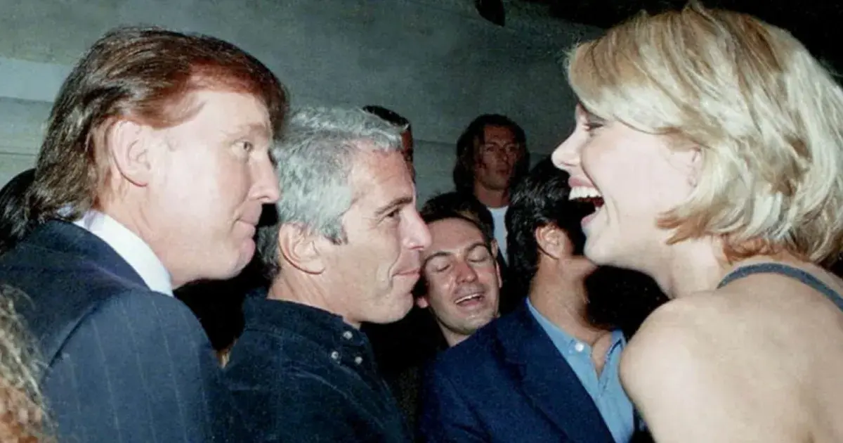 "أكثر مما كان معروفاً".. وثيقة تكشف عدد رحلات ترمب على طائرة إبستين