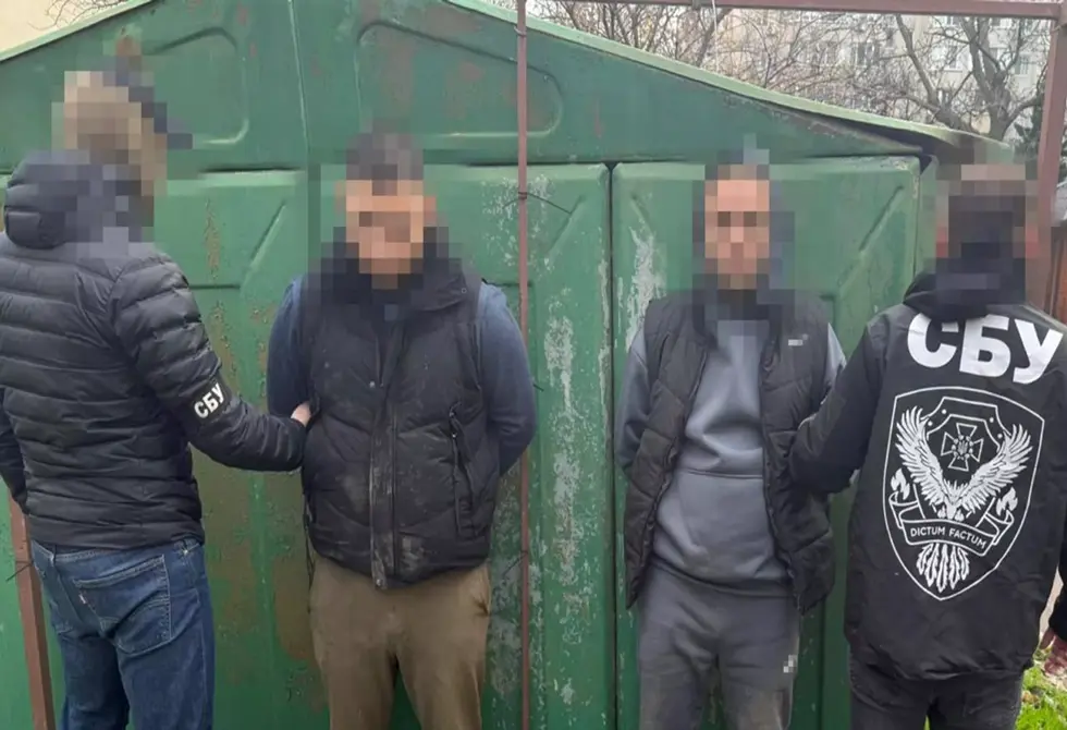 أوكرانيا تعتقل مهربا استخدم أنبوبا للغاز لتهريب الفارين من التجنيد إلى أوروبا