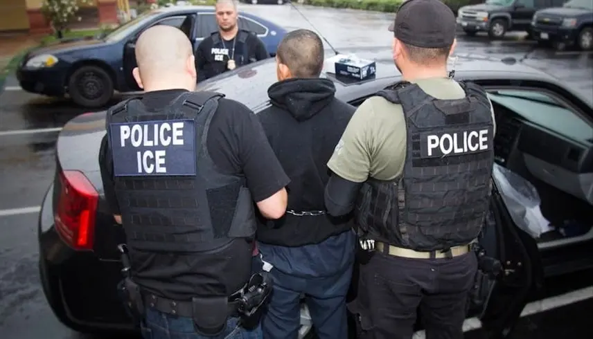 هدية عيد الميلاد.. أمريكا ترفع مكافأة الترحيل الذاتي للمهاجرين - موقع 24