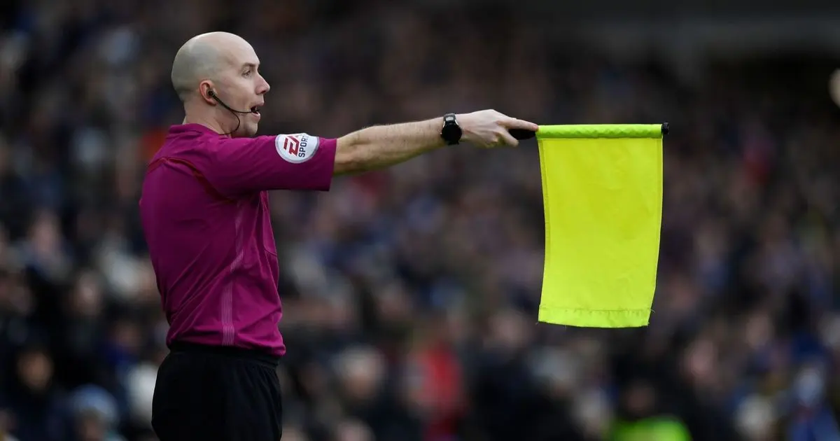 "فيفا" يختبر تقنية حديثة في رصد خروج الكرة من الملعب والتسلل