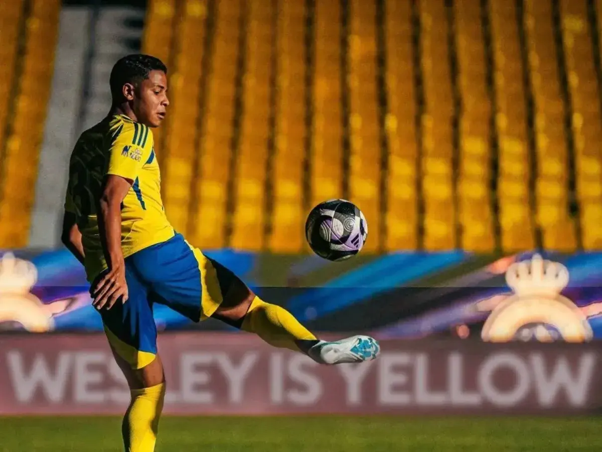 بنفيكا يفاوض النصر لضم جناحه البرازيلي ويسلي