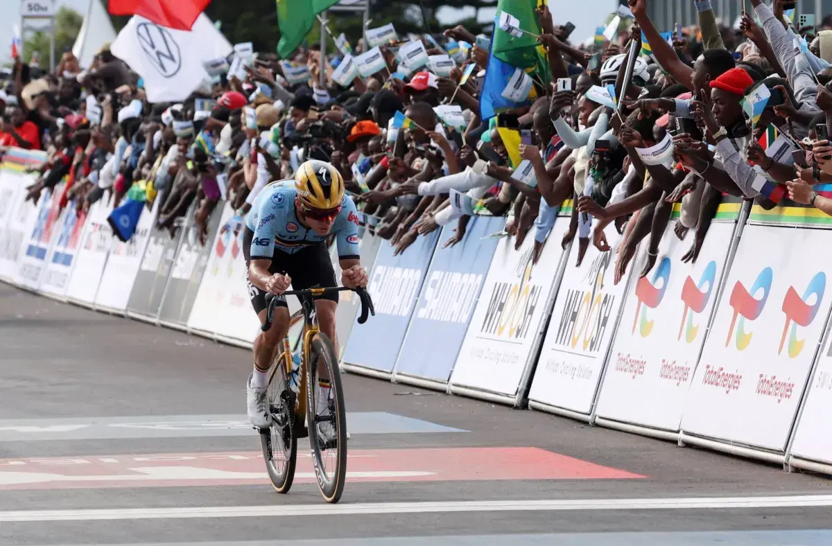 إيفانبول يسعى إلى «تحقيق طفرة» وتحدي بوغاتشر في سباق فرنسا للدراجات