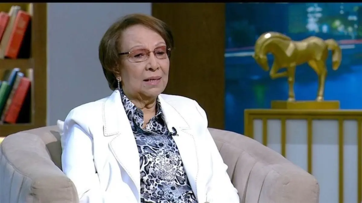 المخرجة إنعام محمد علي تكشف كواليس زواج أم كلثوم السري والجدل حول حياتها الخاصة