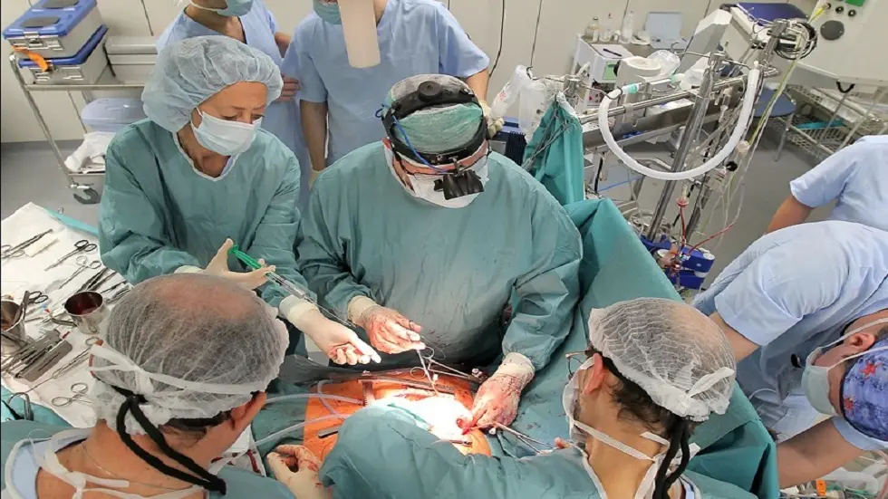 برنامج روسي مبتكر لإعادة بناء صمام تاجي مخصص لكل مريض