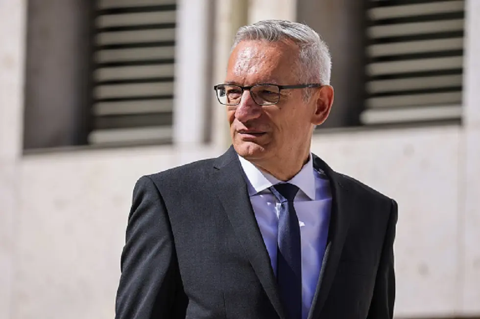 المدير الجديد للمخابرات الألمانية أجرى مكالمة هاتفية مع مدير الاستخبارات الروسية