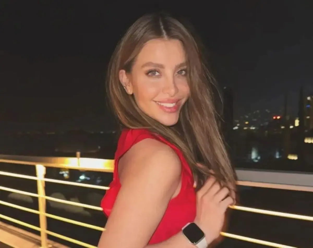 كيف احتفت نور علي بنجاح مسرحية عرس مطنطن؟