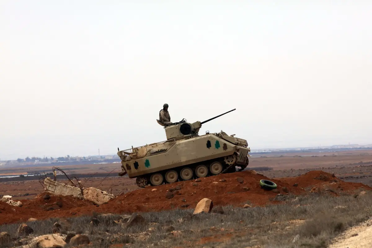 الجيش الأردني يخوض اشتباكات مسلحة مع عصابات تهريب أسلحة ومخدرات على الحدود مع سوريا