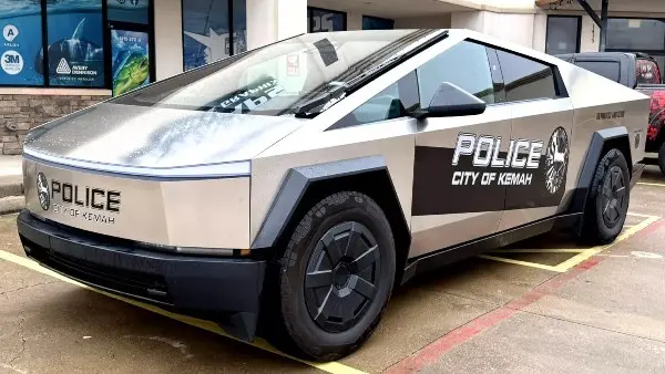 ولاية أمريكية تسخر من سيارات الشرطة تسلا سايبرتراك وتصفها "بالقمامة"