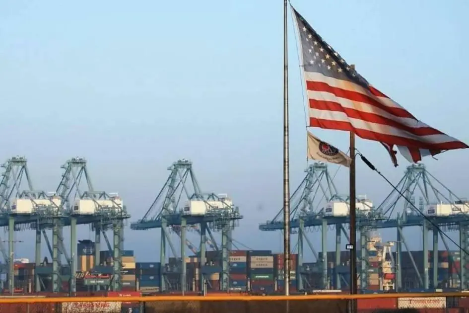 واشنطن ترجئ الإعلان عن الرسوم على الرقائق الصينية حتى 2027