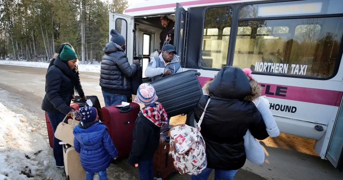 غارديان: مشروع قانون كندي "على الطراز الأميركي" يستهدف اللاجئين