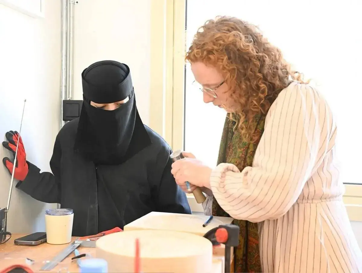 «الديرة»... من أول مدرسة للبنات إلى مركز للفنون والتصميم