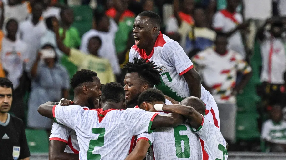 بذكريات يونايتد وبايرن.. بوركينا فاسو تصعق غينيا الاستوائية في مباراة ملحمية