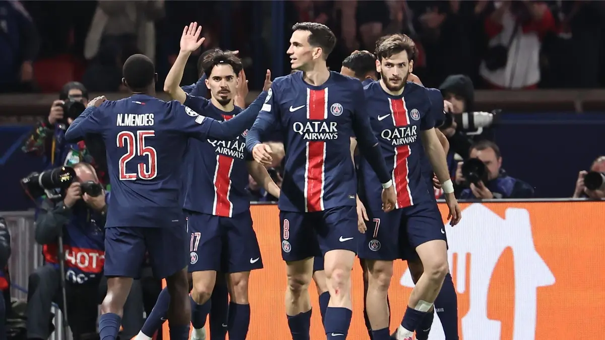 باريس يصارع عمالقة أوروبا على نجم صاعد بسرعة الصاروخ