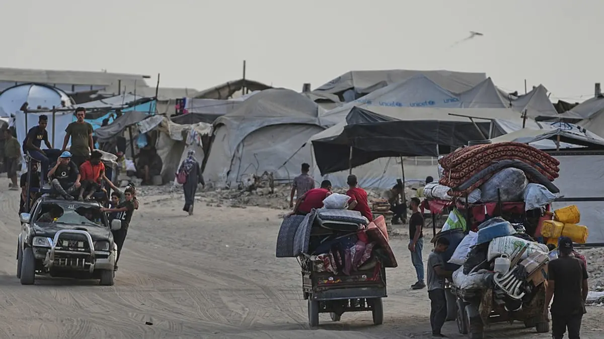 تهجير تحت غطاء إنساني: كيف تُدار مغادرة الغزيين عبر مؤسسة "المجد أوروبا"؟